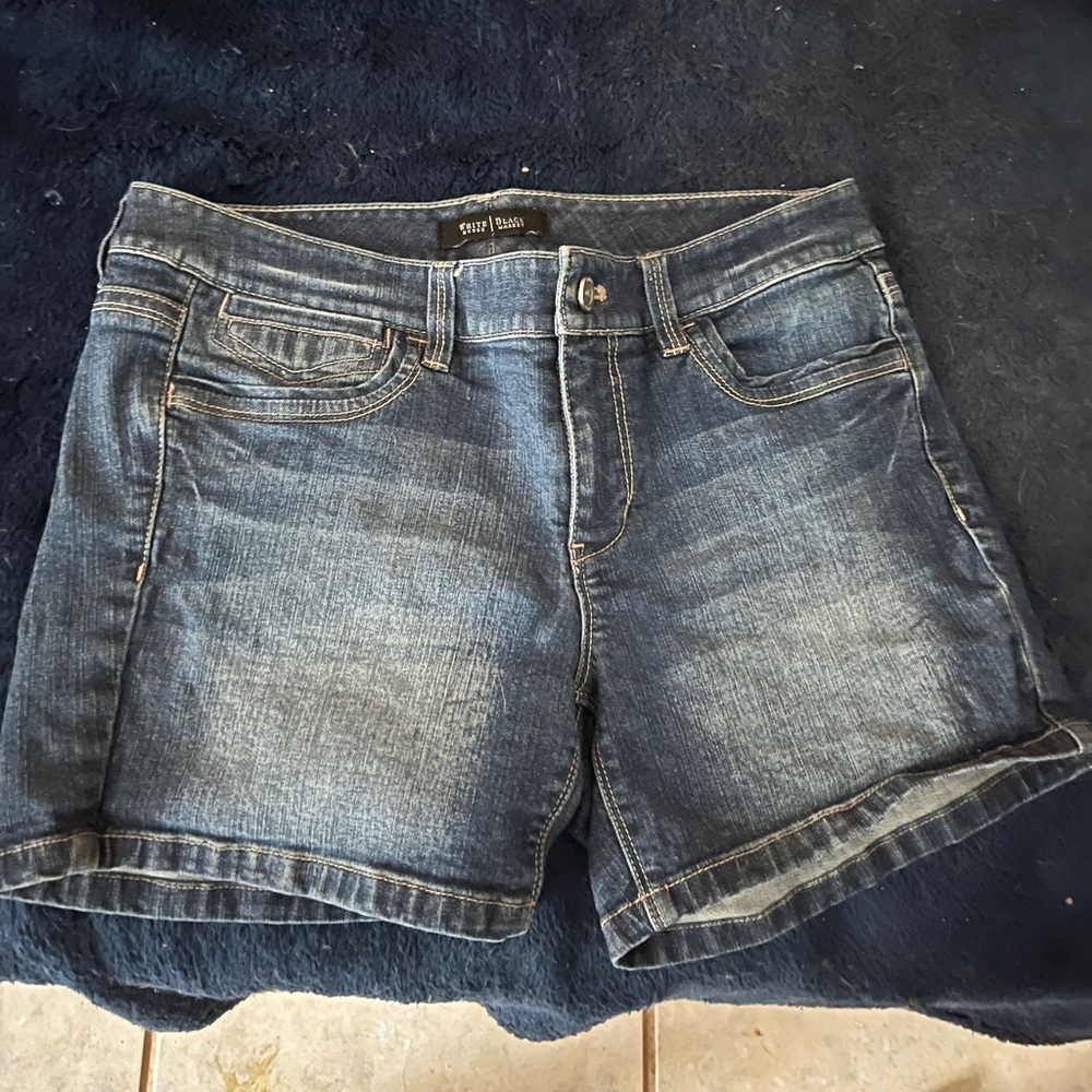 White House black market 5 inch shorts